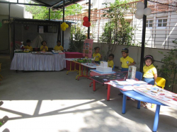 KIDZEE Galley Image 3