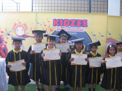 KIDZEE Galley Image 4