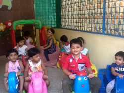 KIDZEE Galley Image 3