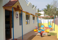 KIDZEE Galley Image 3