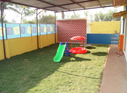 KIDZEE Galley Image 4