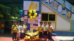 KIDZEE Galley Image 3