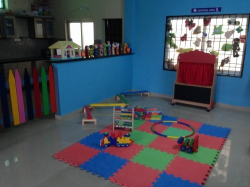 KIDZEE Galley Image 4