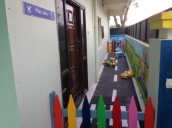 KIDZEE Galley Image 4