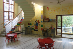 KIDZEE Galley Image 3