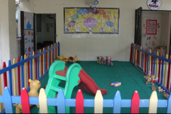 KIDZEE Galley Image 4
