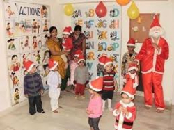 KINDERLAND Galley Image 2