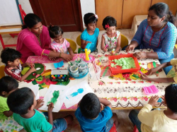 ಶಾಲೆಯ ಗ್ಯಾಲಿ ಚಿತ್ರ