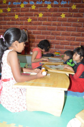 LA CHILD CARE Galley Image 3