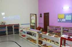 LITTLE FEAT MONTESSORI HOUSE OF CHILDREN Galley Image 2