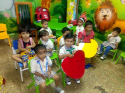 Playway Play schools in Pune, Little Lamb, Bunglow No 3, 109/2 Porwal Park,Near ANSEC,Tank Road,Vishrantwadi, Shanti Nagar,Visharant Wadi, Pune