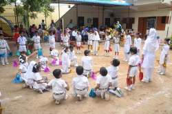 ಶಾಲೆಯ ಗ್ಯಾಲಿ ಚಿತ್ರ