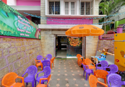 PLANET KIDS Galley Image 3