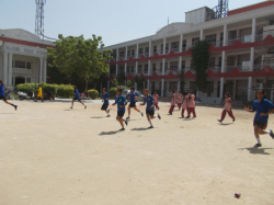 ಶಾಲೆಯ ಗ್ಯಾಲಿ ಚಿತ್ರ