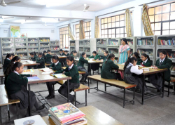 S D PUBLIC SCHOOL Galley Image 3