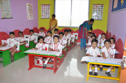 SMARTKIDZ Galley Image 2