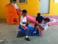 SMARTKIDZ PLAY SCHOOL Galley Image 2