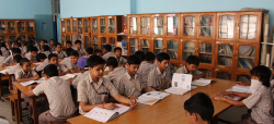 सेंट मैरीज़ कॉन्वेंट सीनियर सेकेंडरी स्कूल गैली छवि 3