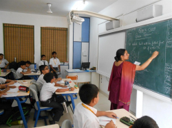 ಶಾಲೆಯ ಗ್ಯಾಲಿ ಚಿತ್ರ