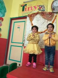 TINY BLOOMS PLAY SCHOOL Galley Image 2