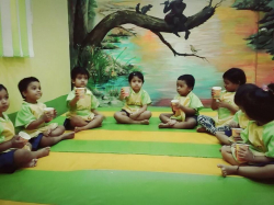 Yomaris Play School Galley Image 3